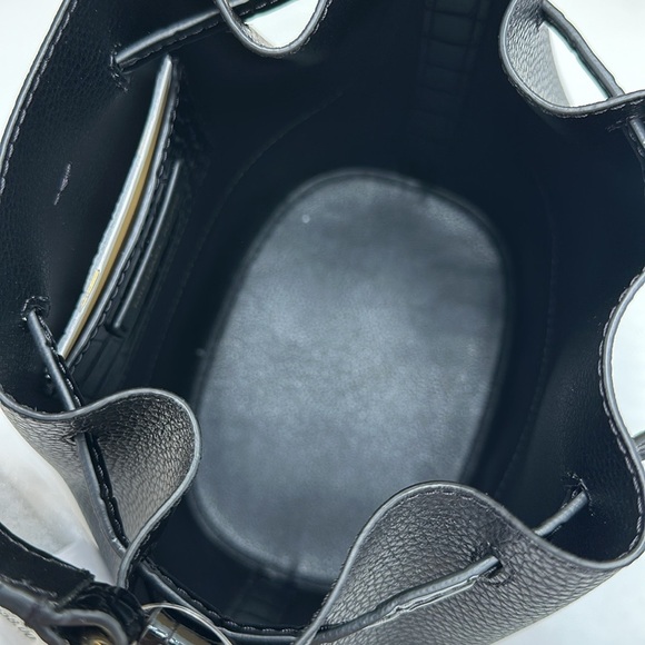 MICHAEL KORS 
Reed Medium Pebbled Leather Belted Bucket Messenger Satchel Crossb - Picture 11 of 14